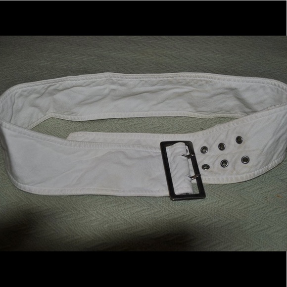 Four Belts! - Picture 2 of 8